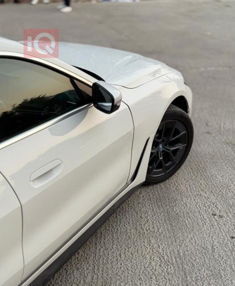 بي ام دبليو i4